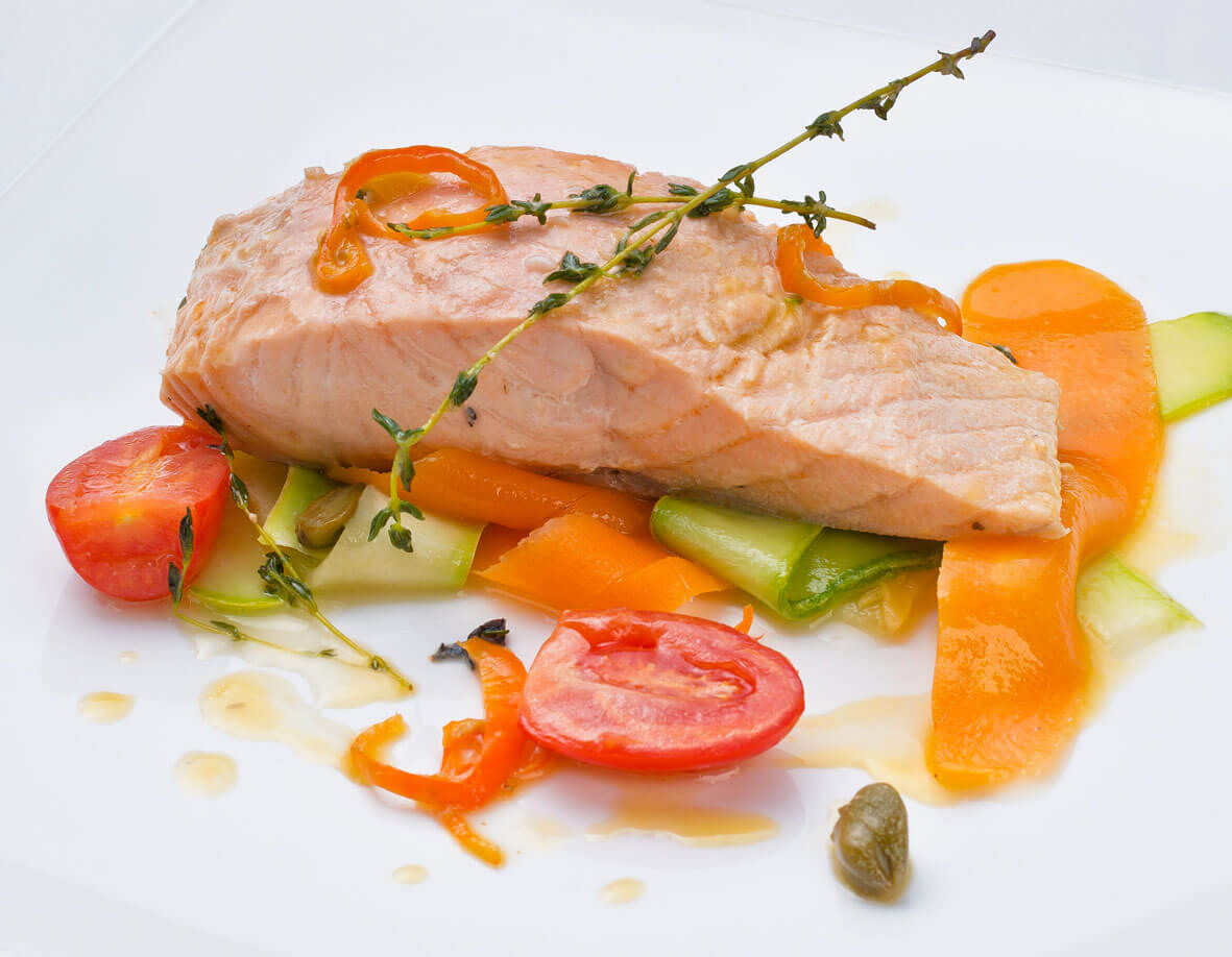 Salmón en papillote con verduritas